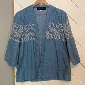 Denim jacket with embroidering